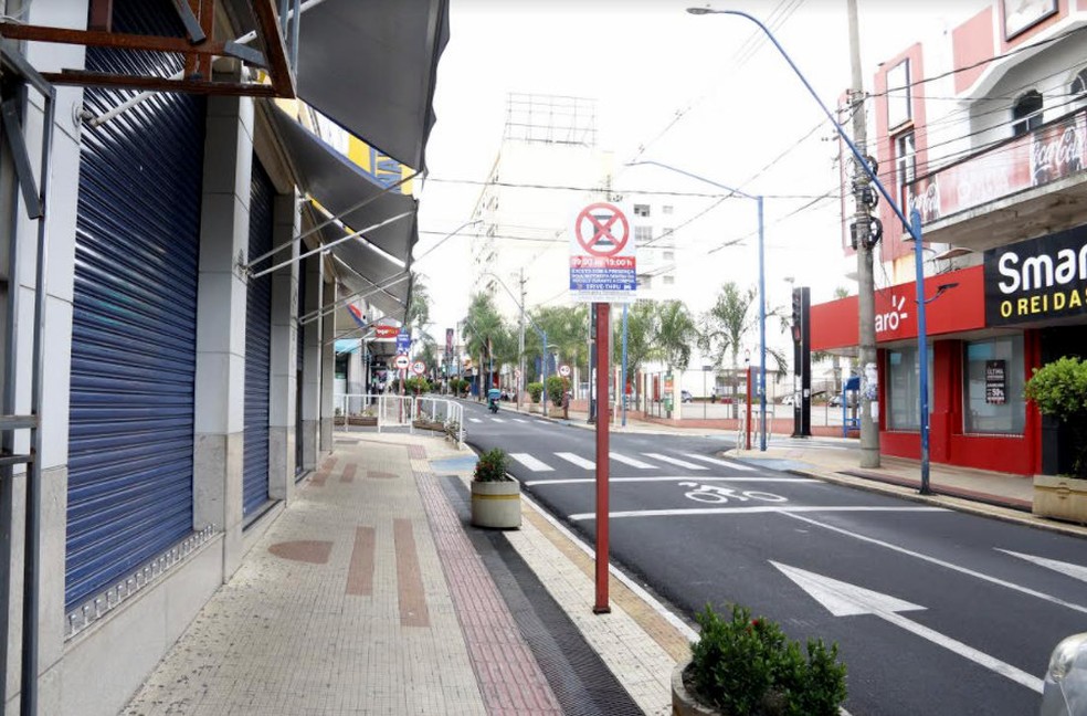 Araraquara: Mortes caem 75% e não há fila por leitos pós-lockdown, diz prefeito